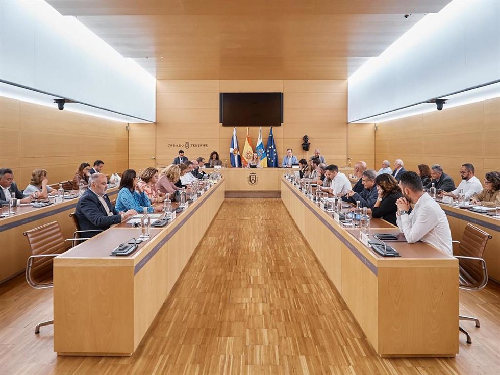 Reunión del Consejo Insular de Administración Territorial de Tenerife para presentar el presupuesto del Cabildo de 2026