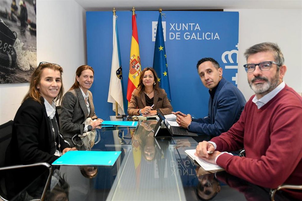 La conselleira do Mar, Marta Villaverde, se reúne con representantes de Conxemar