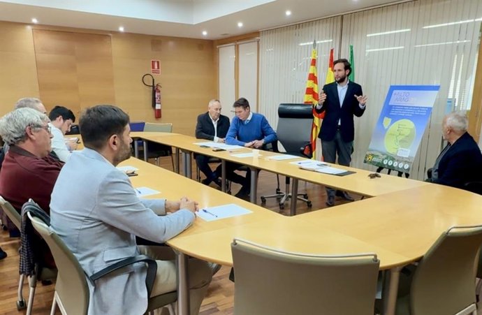 El presidente de la DPH, Isaac Claver, visita Fraga (Huesca).