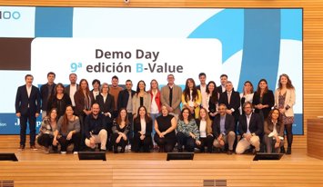Foto de familia de las entidades participantes en la novena edición de B-Value.