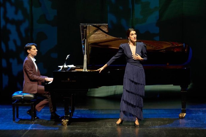 La soprano Soraya Méncid y el pianista Manuel Navarro.