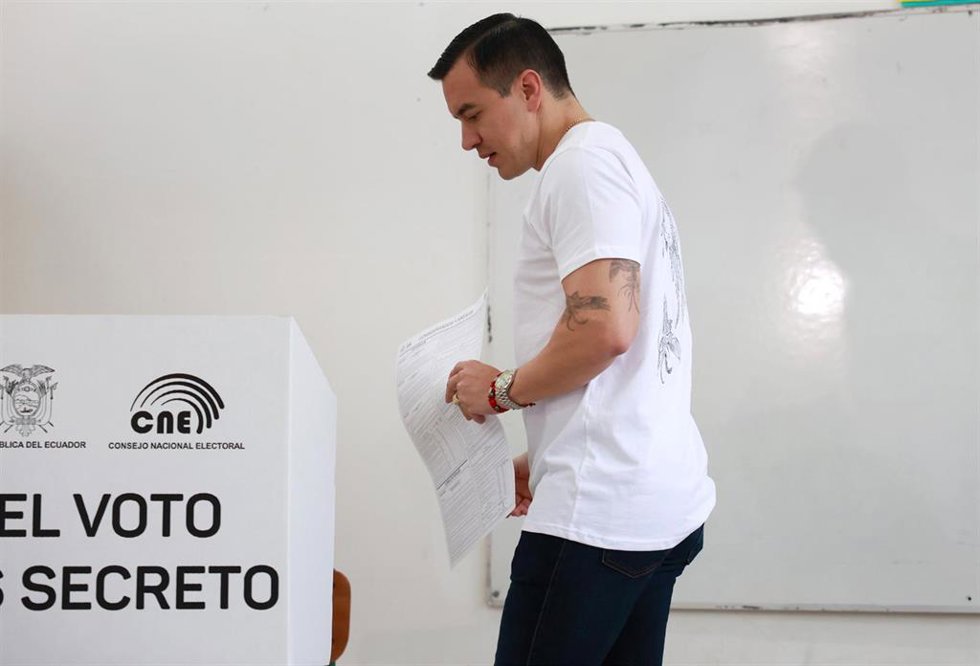 El presidente ecuatoriano, Daniel Noboa, durante el referéndum del 16 de noviembre de 2025