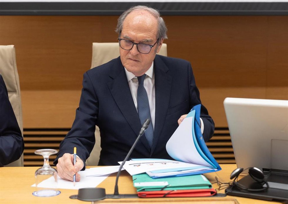 El Defensor del Pueblo, Ángel Gabilondo, durante su comparecencia en la comisión Mixta de Relaciones con el Defensor del Pueblo, a 17 de noviembre de 2025, en Madrid (España).