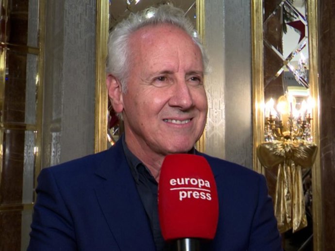 LORENZO MILÁ EN LA PRESENTACIÓN DEL LIBRO DE SU AMIGO Y COMPAÑERO, JESÚS ÁLVAREZ