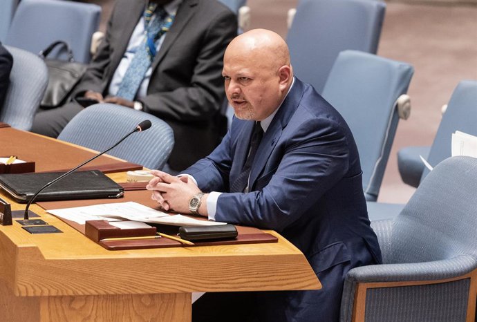 Archivo - Arquivo - 13 de julho de 2023, Nova York, Nova York, Estados Unidos: Karim Khan, Promotor do Tribunal Penal Internacional, fala na reunião do Conselho de Segurança sobre os relatórios do Secretário-Geral sobre o Sudão e o Sudão do Sul na sede da