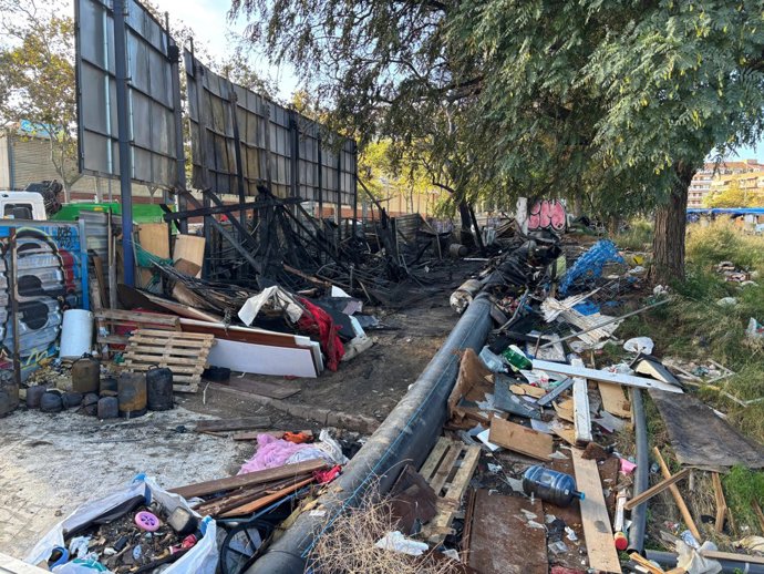 Assentament al carrer Bac de Roda després de l'incendi