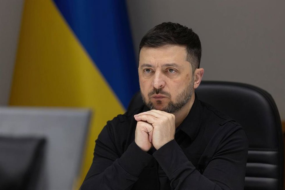 El presidente de Ucrania, Volodimir Zelenski, durante una videoconferencia desde Kiev con senadores de Estados Unidos (archivo)