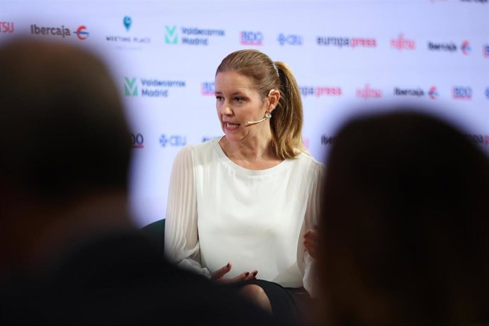 La consejera de Familia, Juventud y Asuntos Sociales de la Comunidad de Madrid, Ana Dávila-Ponce de León, durante un Desayuno Madrid, en el Meeting Place, a 18 de noviembre de 2025, en Madrid (España). El encuentro ha sido organizado por Europa Press.