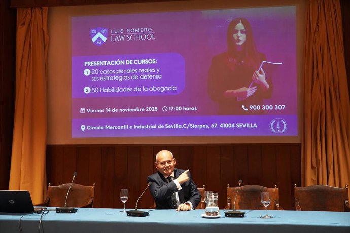 Imagen del abogado penalista Luis Romero en la presentación del proyecto de formación jurídica penal Luis Romero Law School.