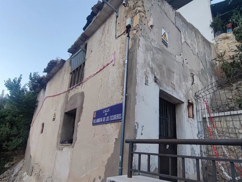 Inmueble en ruinas en Cuenca.