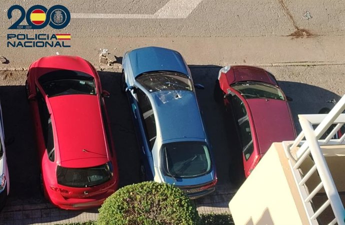 Detenido en Palma por arrojar ladrillos y platos desde una azotea y amenazar a los vecinos.