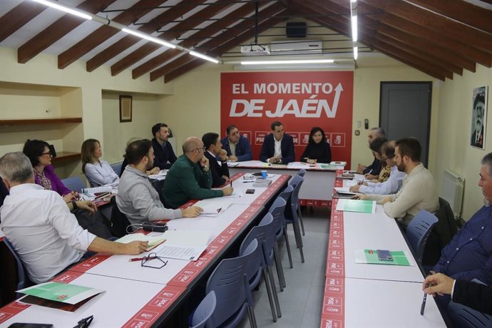 Reunión sobre plantas de biogás y biometano.