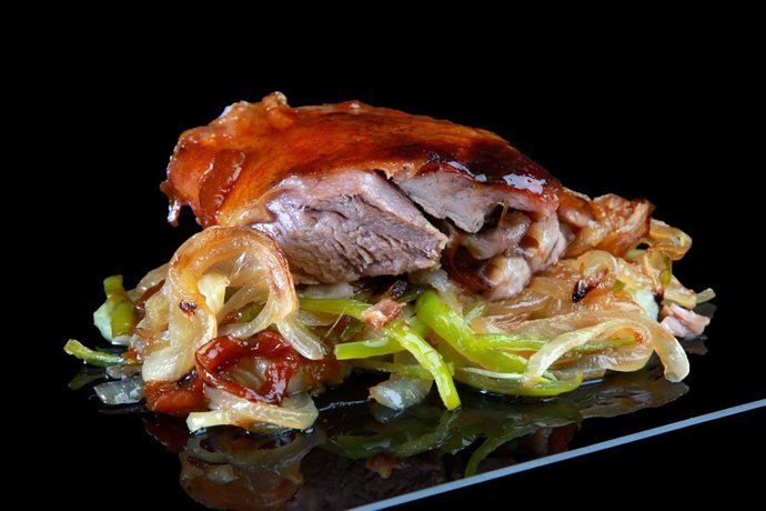 Archivo - Paradores ofrece comidas y cenas navideñas desde 53 euros para grupos a partir de seis personas.