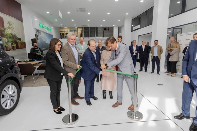 Motor Pacífico, una de las entidades de Grupo Ibérica que atesora varias empresas castellanomanchegas, ha sumado a su carta de servicios un nuevo concesionario Skoda en la localidad valenciana de Alcira, que engrosa una lista en la que también figuran