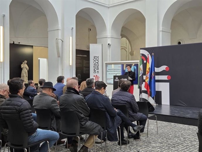 La Diputación de Badajoz presenta el Centro de Excelencia y Oficina del Dato