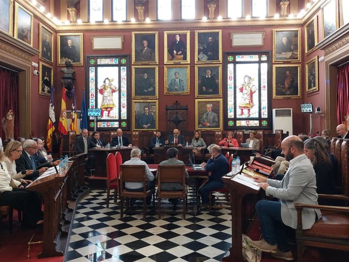Pleno extraordinario del Ayuntamiento de Palma para aprobar de forma inicial los presupuestos municipales de 2026