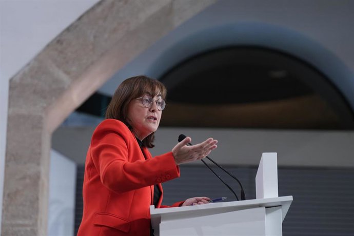 La consellera de Territorio, Vivienda y Transición Ecológica y portavoz del Govern, Sílvia Paneque, durante una rueda de prensa tras la reunión semanal del Govern, en la Generalitat de Catalunya.