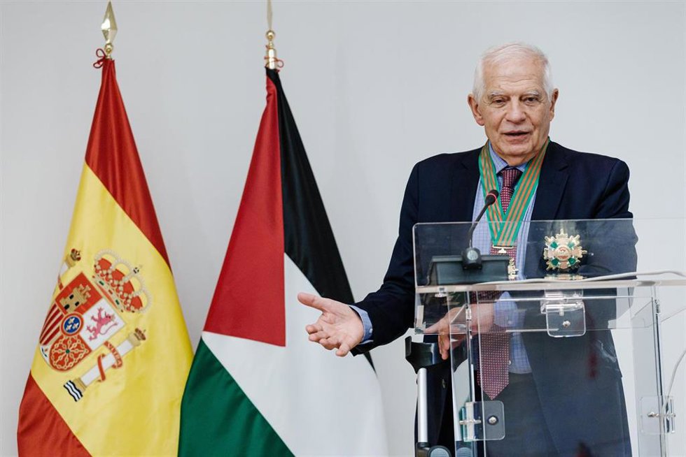 El ex ministro y alto representante de la UE para Asuntos Exteriores, Josep Borrell, durante el acto de entrega de la Gran Estrella de la Orden de Jerusalén por el embajador de Palestina en España, Husni Abdel Wahed, a 18 de noviembre de 2025, en Madrid