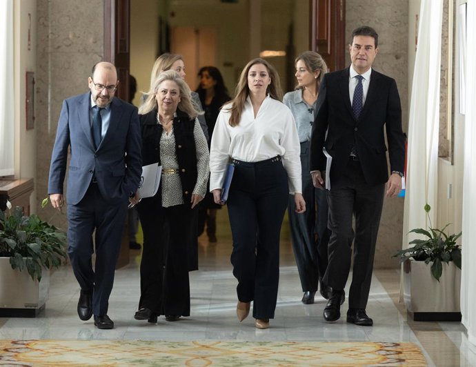 La portavoz del PP en el Congreso, Ester Muñoz, a su llegada a la Junta de Portavoces en el Congreso de los Diputados, a 11 de noviembre de 2025, en Madrid (España).