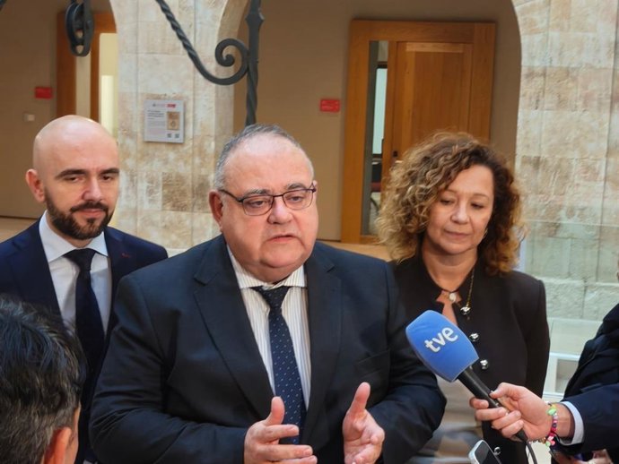 El consejero de Sanidad, Alejandro Vázquez.