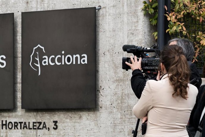 Logotipo de Acciona en la sede de Madrid