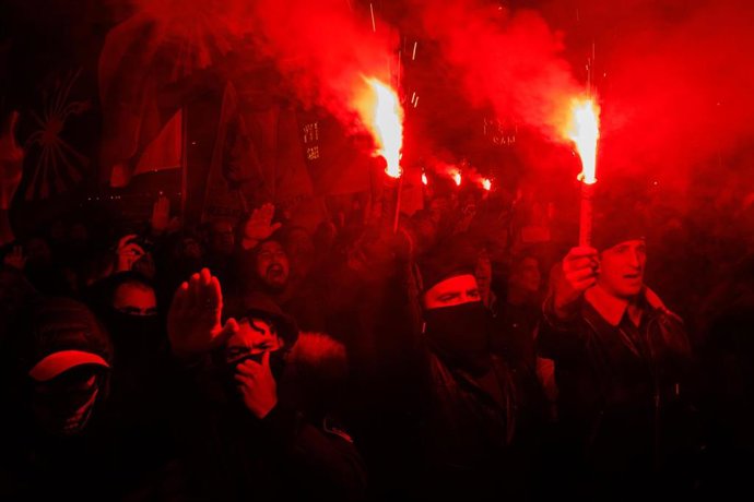 Archivo - Falangistas durante una manifestación para conmemorar el 86º aniversario de la muerte de José Antonio Primo de Rivera, a 19 de noviembre de 2022, en Madrid (España). 