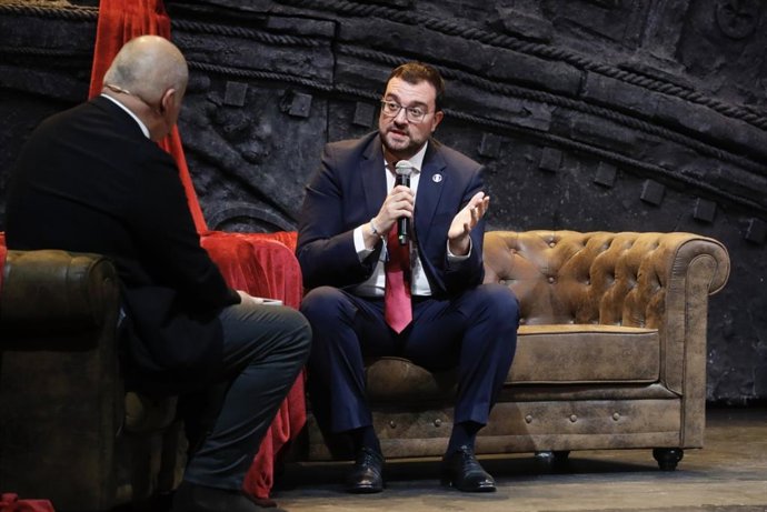 Adrián Barbón, en la gala