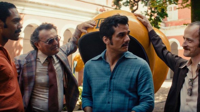 Un fotograma de la película ganadora del Fancine, 'Agente secreto', una trama sobre corrupción, persecución política y represión policial ambientada en la dictadura militar brasileña