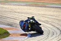 Raúl Fernández y Marco Bezzecchi ponen a Aprilia en lo más alto del test de postemporada en Valencia