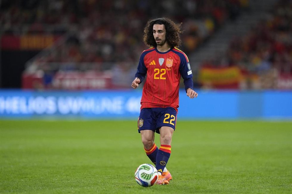 Marc Cucurella, en un partido con la selección española.