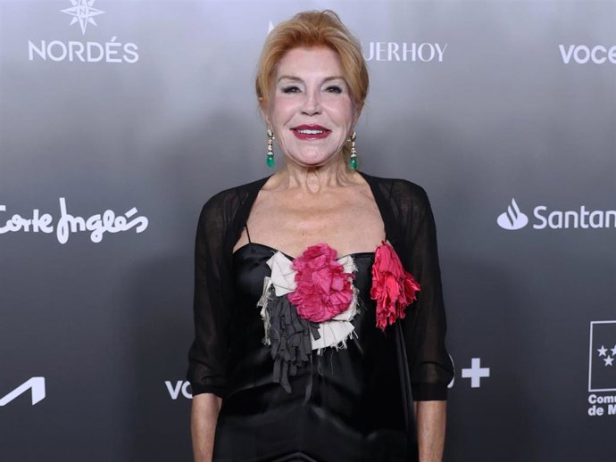 La Baronesa Thyssen durante la entrega de los Premios Mujerhoy 2025