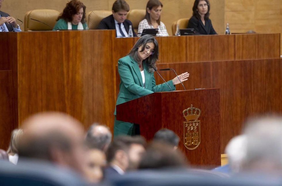 Archivo - La portavoz de Más Madrid en la Asamblea, Manuela Bergerot, interviene durante un pleno en la Cámara regional. 
