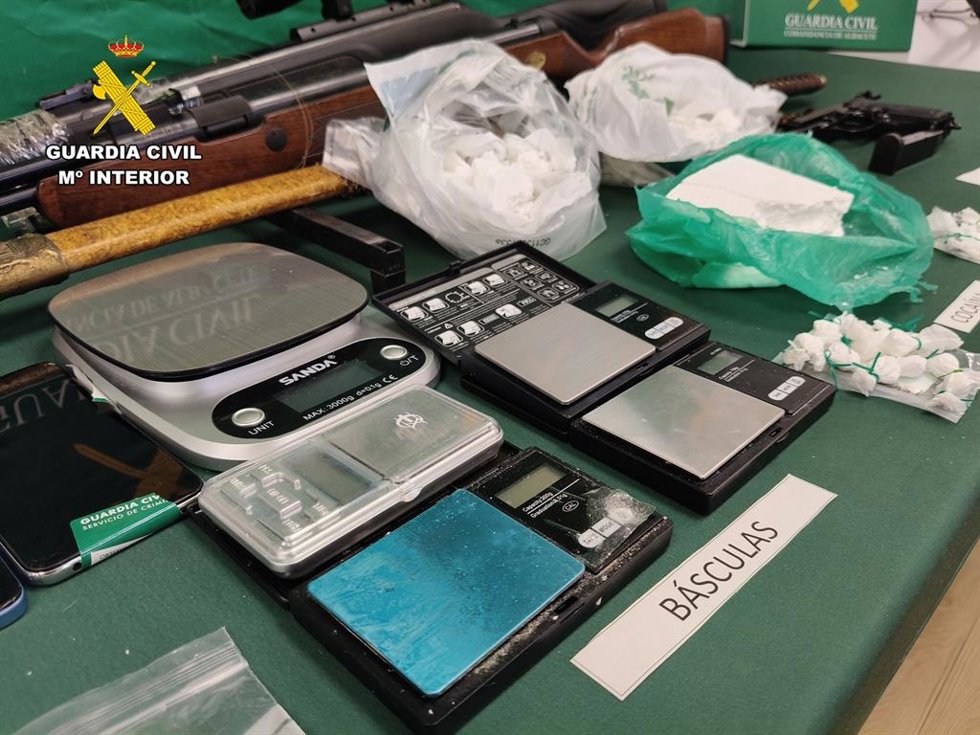 Archivo - Material incautado durante el operativo de la Guardia Civil.