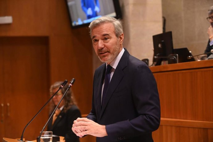 Archivo - El presidente del Gobierno de Aragón, Jorge Azcón, interviene durante el segundo día del debate de política general sobre el estado de la Comunidad autónoma de Aragón,, en las Cortes de Aragón, a 25 de septiembre de 2025, en Zaragoza, Aragón (Es