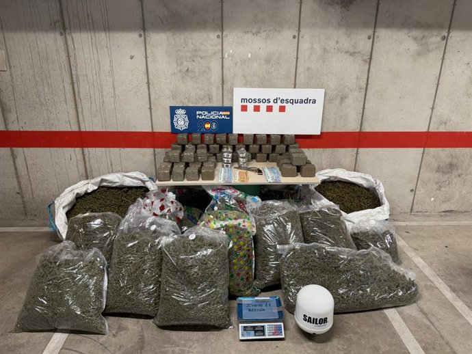 Droga intervenida tras desarticular el grupo criminal