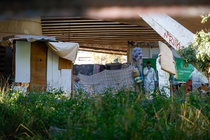 Asentamiento desalojado en el barrio barcelonés de Bac de Roda.