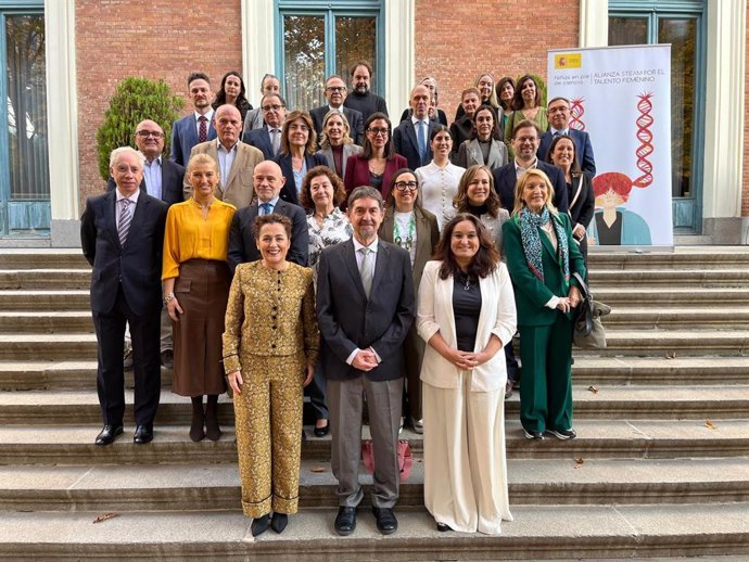 Varias instituciones, empresas y universidades se adhieren a la 'Alianza STEAM por el talento femenino'