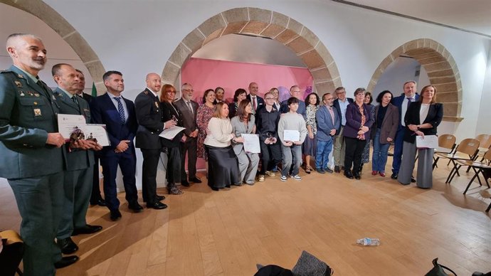 Delegación del Gobierno entre los Premios Meninas en Miajadas