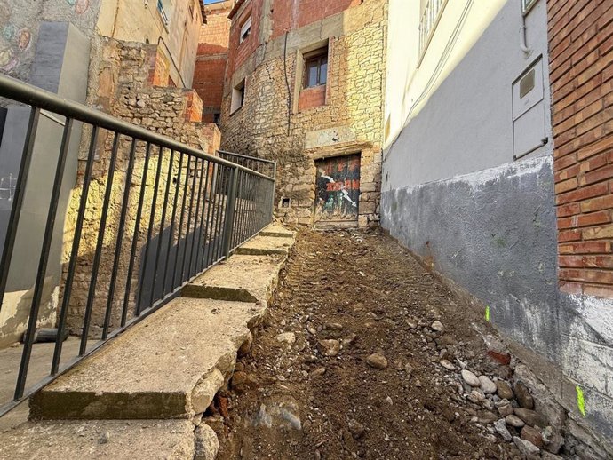 Trabajos de saneamiento en la calle Bujaraloz.