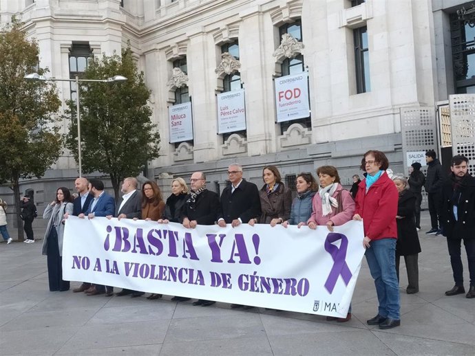 PP, MM y PSOE guardan silencio por la mujer asesinada en Alpedrete y Vox se desmarca por "respeto a deseo de su familia"