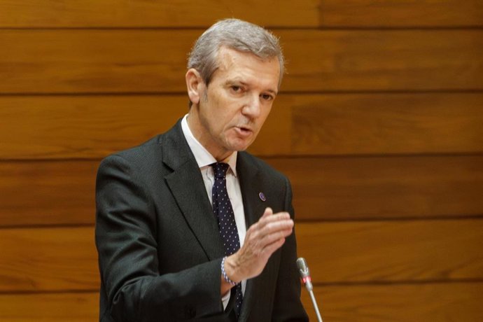 El presidente de la Xunta, Alfonso Rueda, en la sesión de control del Parlamento de Galicia