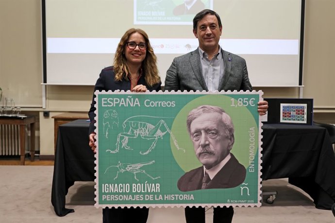 Correos presenta en el MNCN un sello dedicado al naturalista y entomólgo Ignacio Bolívar Urrutia en su 175 aniversario