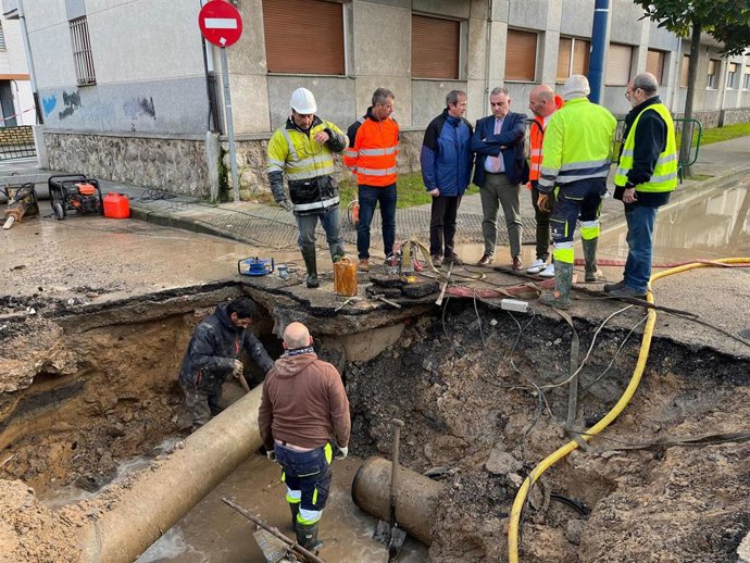 Fomento adjudica la renovación de las tuberías de abastecimiento en alta a Laredo y Nates, en Voto