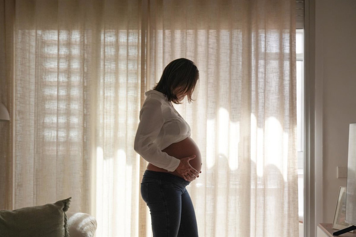 Extremadura registra en 2024 un saldo vegetativo negativo con 4.936 defunciones más que nacimientos