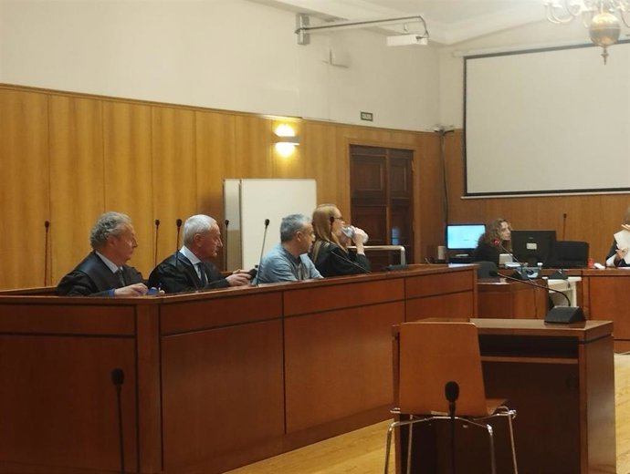 Archivo - Trib.-Fiscalía mantiene 5 años de cárcel por la muerte por atropello de tres camioneros y eleva a 7 la inhabilitación 