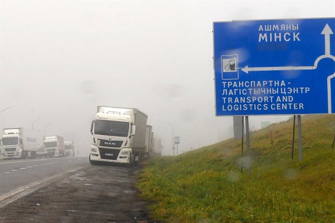 BELARUS, GRODNO REGION - NOVEMBER 11, 2025: Trucks park by the roadside near the Kamenny Log border crossing closed by Lithuania since October 29 for one month alleging incidents of cigarettes being smuggled into the country via weather balloons. On Octob