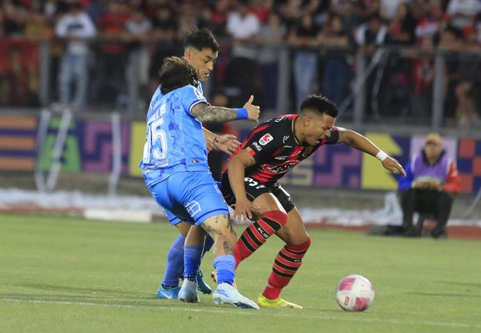 Futbol, Rangers vs San Marcos de Arica Cuartos de Liguilla de ascenso 2025 El jugador de Rangers Mathias Sandoval  es fotografiado durante el partido  contra San Marcos de Arica disputado en el estadio Ivan Azocar Bernales,Talca Chile. 18/11/2025 Jose