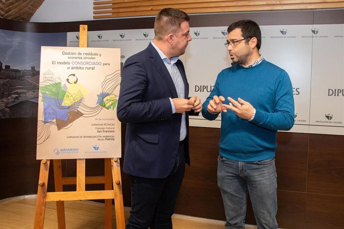 El vicepresidente del Consorcio MásMedio y diputado provincial, Javier Prieto, y el gerente del Consorcio, Gustavo Pérez