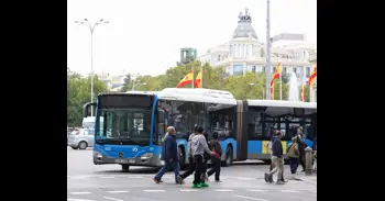 El Ayuntamiento valorará junto a sindicatos hacer controles aleatorios de alcohol y drogas a conductores de EMT