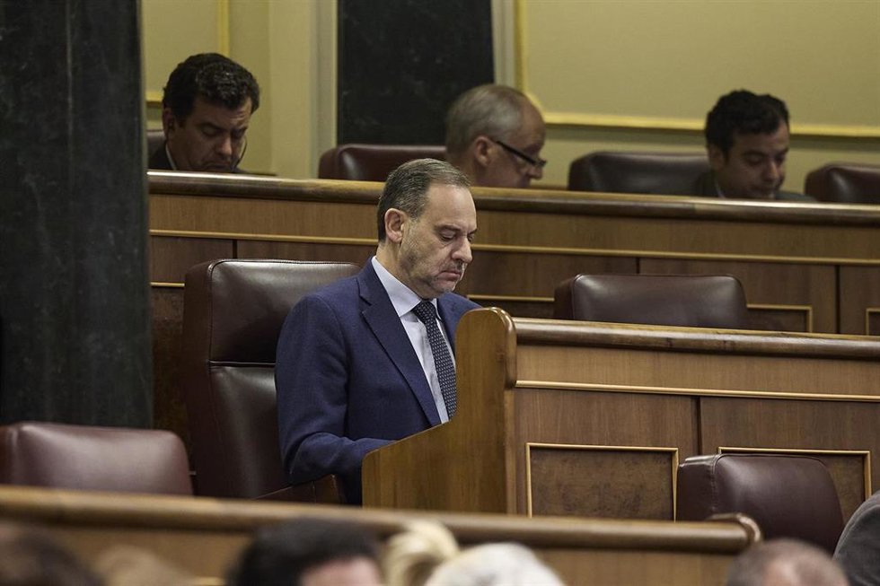 El exministro José Luis Ábalos, durante a una sesión plenaria en el Congreso de los Diputados, a 13 de noviembre de 2025, en Madrid (España).
